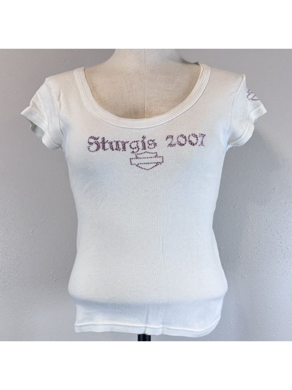 Harley-Davidson Sturgis 2007 T-Shirt Womens Size S White Pink Rhinestone Logo